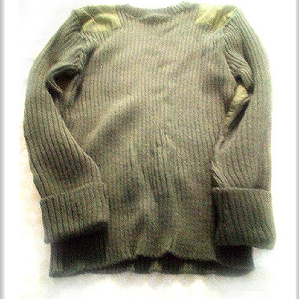 New Men's 100% Wool English Sweater, Made in England